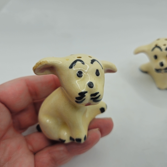 Vintage 1940s Kitschy Ceramic Black Offwhite Puppy Salt And Pepper Set - Picture 4 of 9